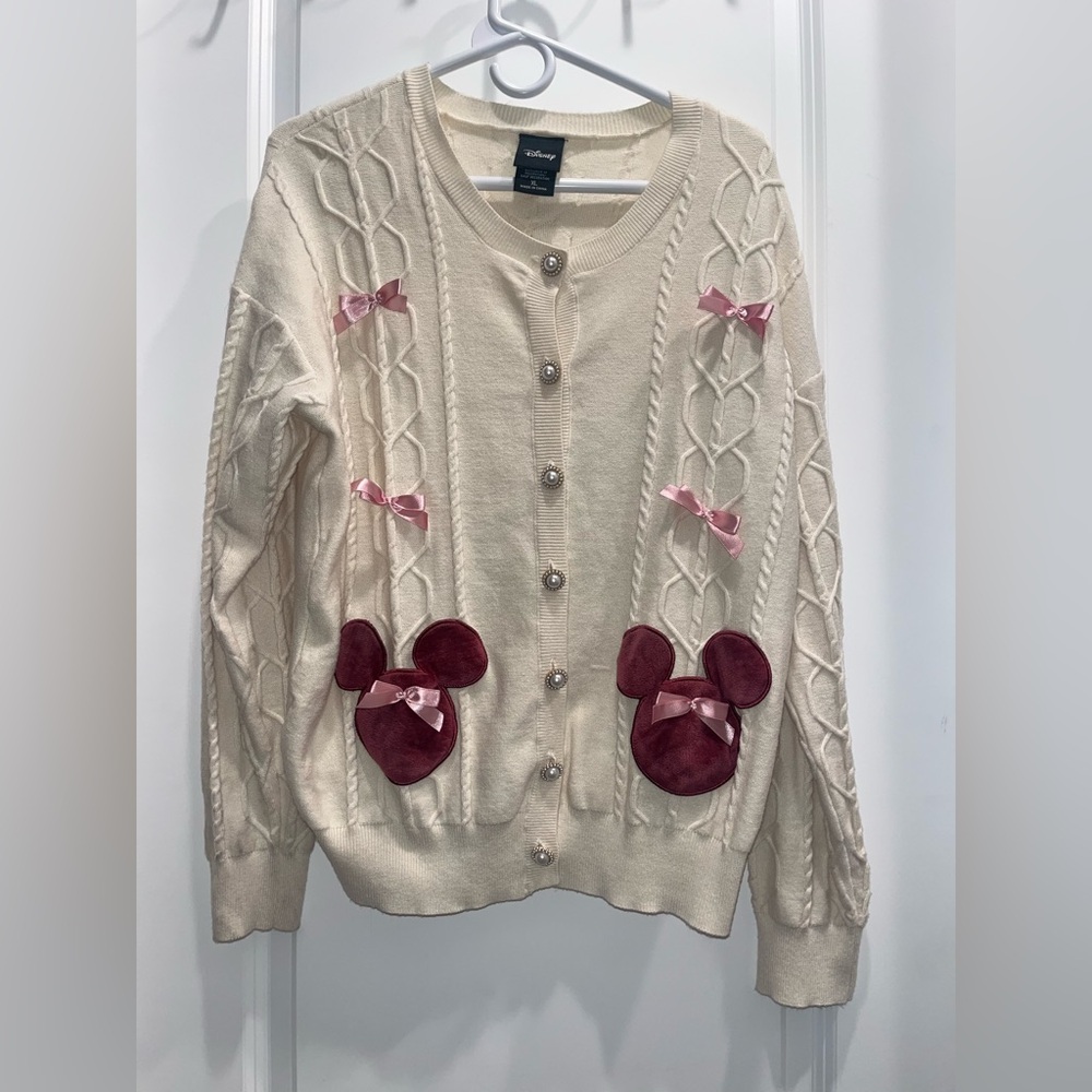 Disney Minnie Mouse Bow Heart Women's Cable Knit Cardigan - BoxLunch Exclusive - Picture 1 of 4